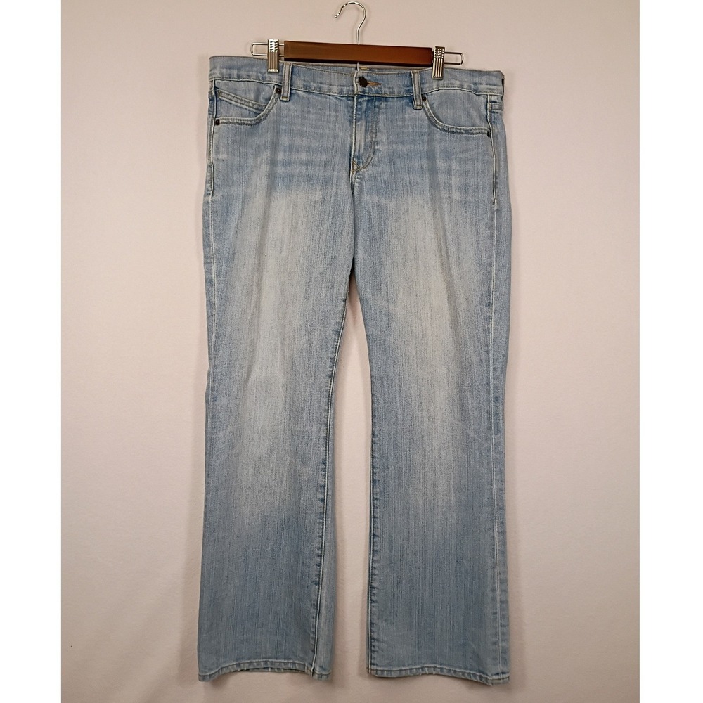 Y2K Casual Old Navy Womens 12 Short Light Wash The Diva Bootcut Stretch Jeans